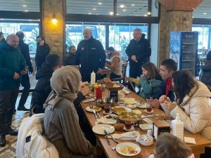 Osmangazi Köprüsünden Sadece Kış Lastikli Binek Araçlar Geçebiliyor