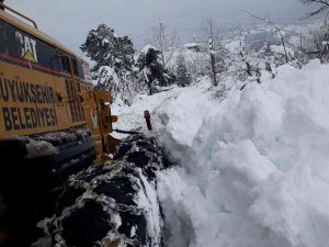 Başkan Demir: “Nerede Kapalı Bir Yol Varsa Bizler Oradayız”