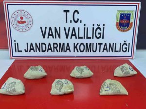 Van’da 3 Kilo 995 Gram Toz Esrar Ele Geçirildi
