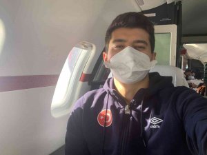 Milli Oyuncu Alperen Arabacı, Ambulans Uçakla İ̇stanbul’a Geldi