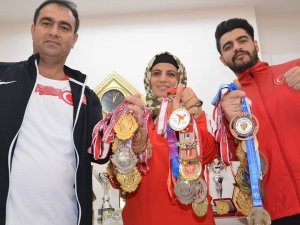 Arzu Tan Sayan Başantrenör Oldu