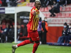 Kayserisporlu Thiam’ın Takımı Çeyrek Finale Yükseldi
