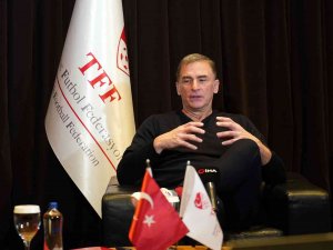 Stefan Kuntz: "Milli Eğitim Sistemiyle, Futbol Sistemi Paralel Gitmeli"