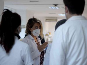 Uzmanlardan "Covid-19 Ve Gribin Birlikte Olduğu Vakalar Görülmeye Başlandı" Uyarısı