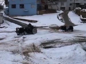 Denizli’de Traktörle Karda Traksky Keyfi