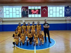 Bozüyük Belediyesi Eğitim Ve Spor Kulübü Kızlar Basketbol Takımları Galibiyetlerle Başladı