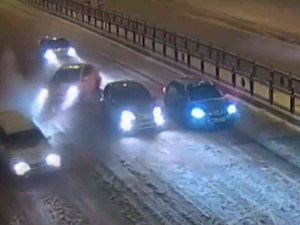 Kış Aylarındaki Trafik Kazaları Kgys Kameralarına Yansıdı