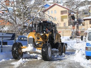 Antalya’nın Akseki İlçesinde 37 Mahalle Yolu Kar Sebebiyle Kapalı