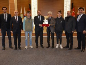 Manisa Ticaret Borsası Teknofest 2021 Birincilerini Ağırladı