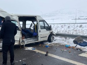 Niğde’de Feci Kaza: 2’si Çocuk 3 Ölü, 4 Yaralı