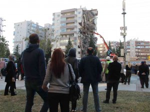 11 Kişiye Mezar Olan Apartmanın Beton Kalitesi Düşük Çıktı