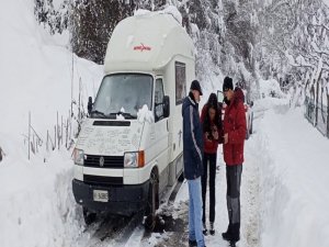 Yalova’da Karla Mücadeleye 516 Personel Ve 86 Araç Katılıyor