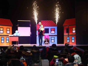 Mıstık Show Engelli Çocuklar Ve Aileleri İçin Perdelerini Açtı