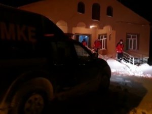 Hastalanan Bebek İçin Umke’nin 6 Saatlik Kar Mücadelesi