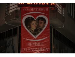 İlginç Evlenme Teklifine “evet” Yanıtı Geldi