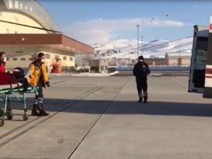Ambulans Helikopter Koah Hastası Kadın İçin Havalandı