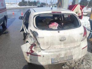 Afyonkarahisar’da Trafik Kazası: 1 Ölü, 5 Yaralı