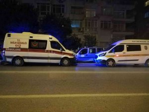 İ̇zmir’de 7. Kattan Düştüğü İleri Sürülen Genç Kadın Öldü