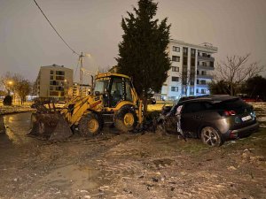 Tuzla’da Kaza Yapan Sürücü Şoka Girdi: “Keşke Ben Ölseydim”