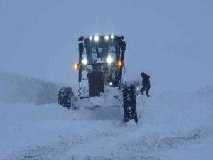 Muş’ta 211 Köy Yolu Ulaşıma Kapandı