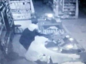 Ümraniye’de Dakikalar İçerisinde 2 Milyonluk Soygun Kamerada