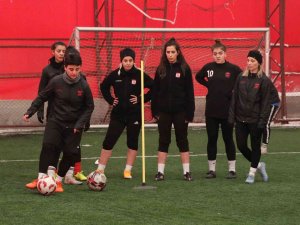 Sivasspor Kadın Futbol Takımı, Galibiyete Kilitlendi