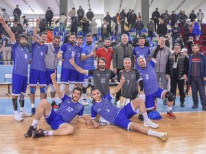 Karacabey Belediyespor Voleybolda Fırtına Gibi