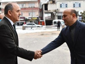 Altınova’yı Ziyaret Eden Vali Erol’dan Canla Başla Çalışan Ekiplere Teşekkür