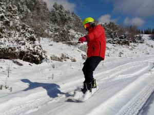 Turizmin Gözdesi Kemer’de, Bu Kez Snowboard Keyfi