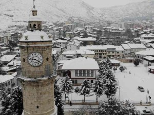 Beyaza Bürünen Tarihi Mekanlardan Kartpostallık Manzara