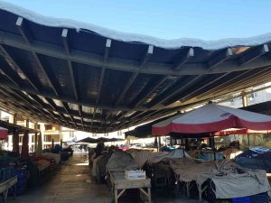 Samsun’da Pazar Yeri Çatısı Çöktü