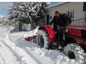 Kardan Kapanan Yollar İçin Kolları Sıvadılar