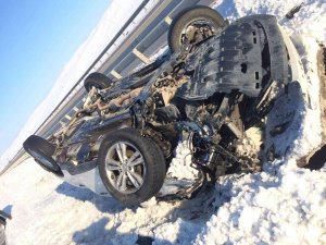 Kayganlaşan Yolda Otomobil Takla Attı: 2 Yaralı