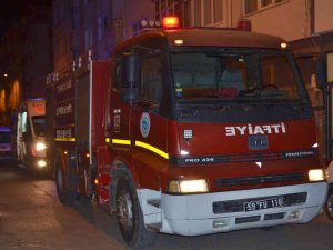İ̇tfaiye, Polis Ve Sağlık Ekipleri Alarma Geçti, Covid-19’lu Çiftin İhbarı Asılsız Çıktı