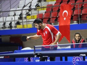Kurumlar Arası Masa Tenisinde Emniyet Personeli Birinci Oldu
