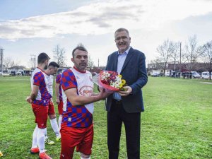 Karacabey’de Köyler Arası Futbol Turnuvasına İlgi Büyük
