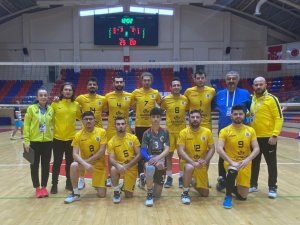 Gölcük İ̇şitme Engelliler Erkekler Voleybol Takımı Finalde