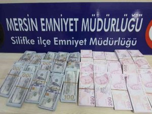 Mersin’de 3.5 Milyon Liralık Sahte Dolar Ve Türk Lirası Ele Geçirildi