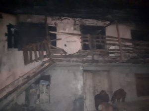 Ahşap Evde Çıkan Yangında 1 Kişi Öldü