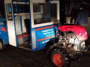 Hırsızların Çaldığı Tarım Aracı Ve 1 Ton Hurda Okul Bahçesinde Bulundu