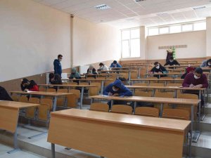 Kmü’de Öğrenciler İçin Tüm İmkanlar Seferber Edildi