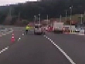 Çevirme Yapan Polis Ölümden Döndü: O Anlar Kamerada