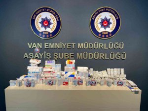 Van’da Kaçak İlaç Ve 100 Bin Tl Ele Geçirildi