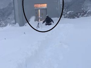 Elektrik Arıza Ekibi Saniyelerle Patlamadan Kurtuldu