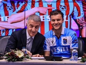 Trabzonspor’da Toplu İmza Töreni