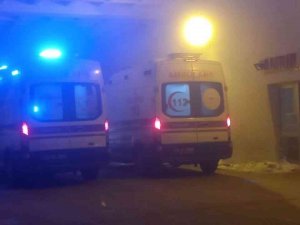 Bitlis’te Virajı Alamayan Araç Şarampole Yuvarlandı: 5 Yaralı