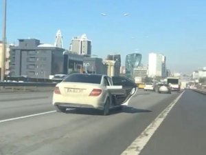 Maltepe’de Pes Dedirten Görüntü, Kapısı Açık Şekilde Yük Taşıdı