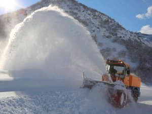 Tunceli’de Karla Mücadele Çalışmaları Aralıksız Devam Ediyor