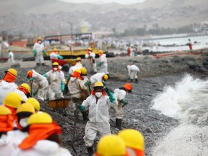Peru’da Çevre Felaketine Yol Açan Rafinerinin Yöneticilerine Yurt Dışına Çıkış Yasağı