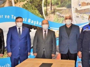 Emet Belediyesinde İşçi Maaşlarında İyileştirme Protokolü İmzalandı